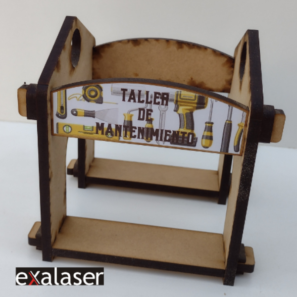 Taller de mantenimiento. Circuito tren imantado.13X11X13CM